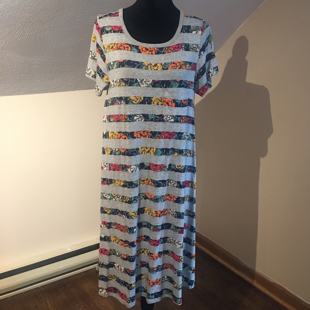 Lularoe Carly